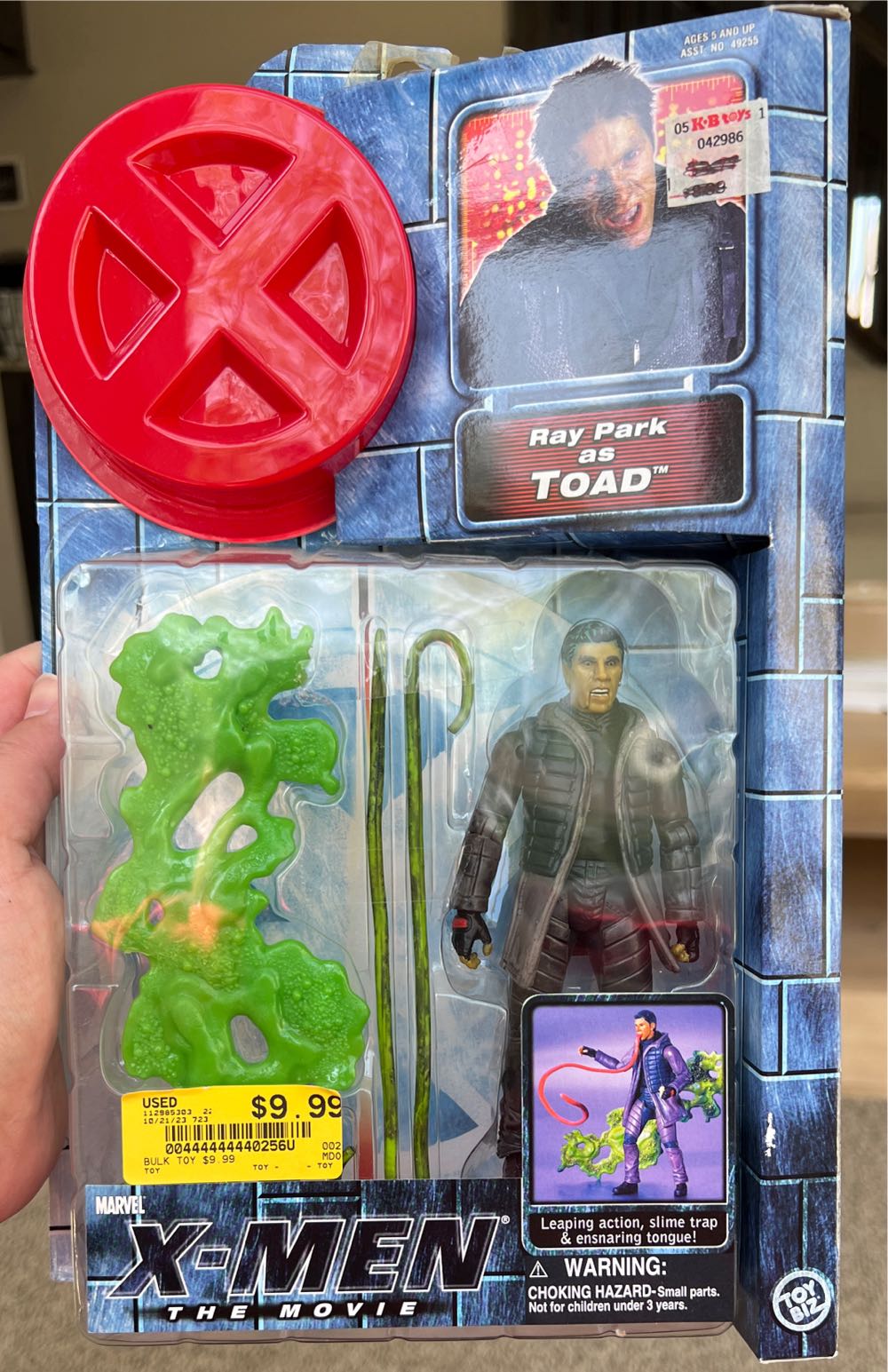 X-Men: The Movie – Ray Park As Toad - Toybiz (Marvel) action figure collectible [Barcode 035112492610] - Main Image 2