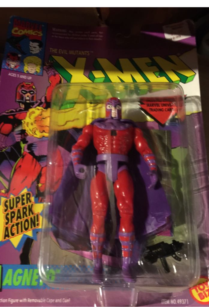 X-Men Varieties Magneto The Evil Mutants - Toy Biz (X-Men) action figure collectible [Barcode 035112493716] - Main Image 1