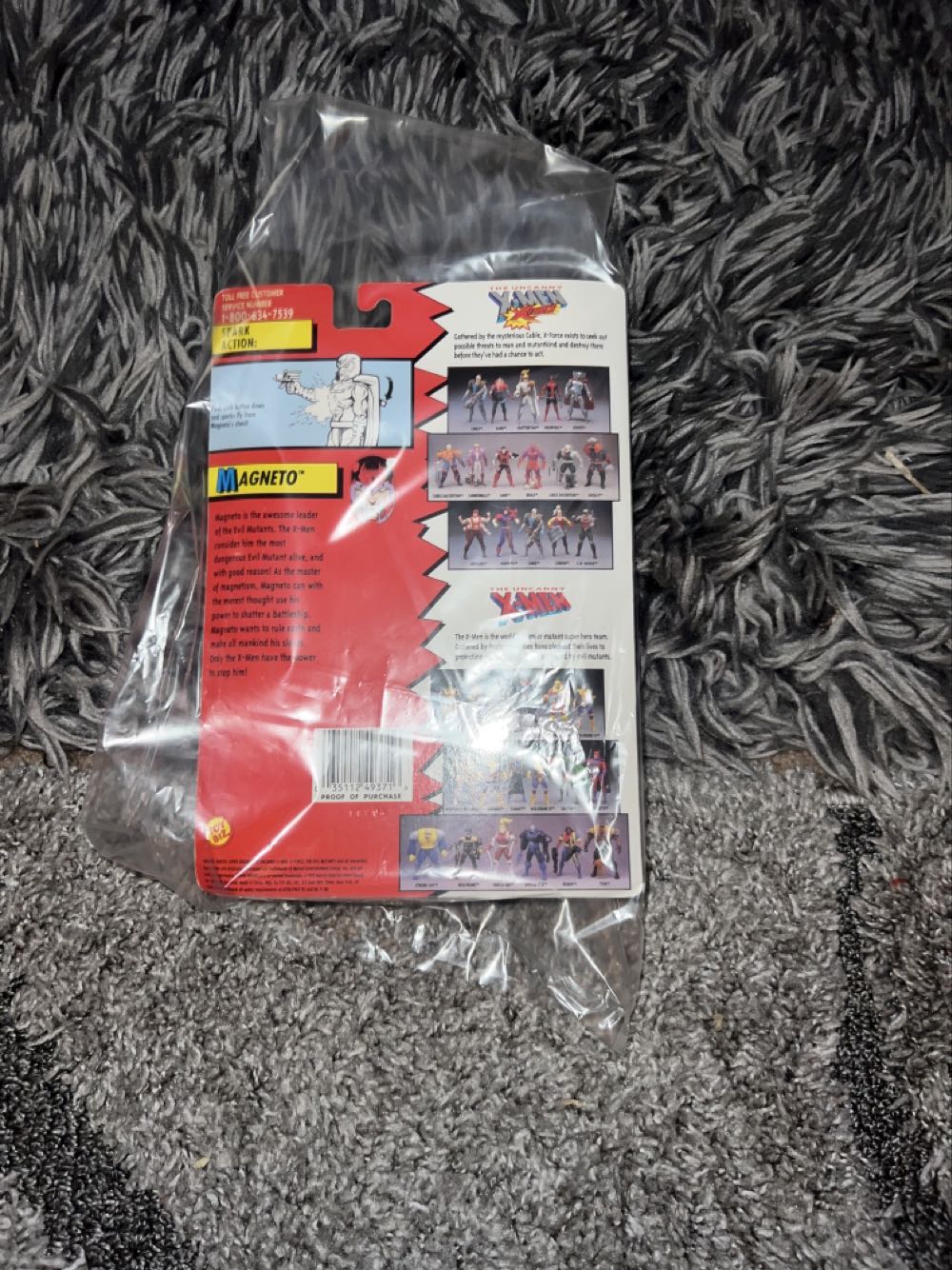 X-Men Varieties Magneto The Evil Mutants - Toy Biz (X-Men) action figure collectible [Barcode 035112493716] - Main Image 2