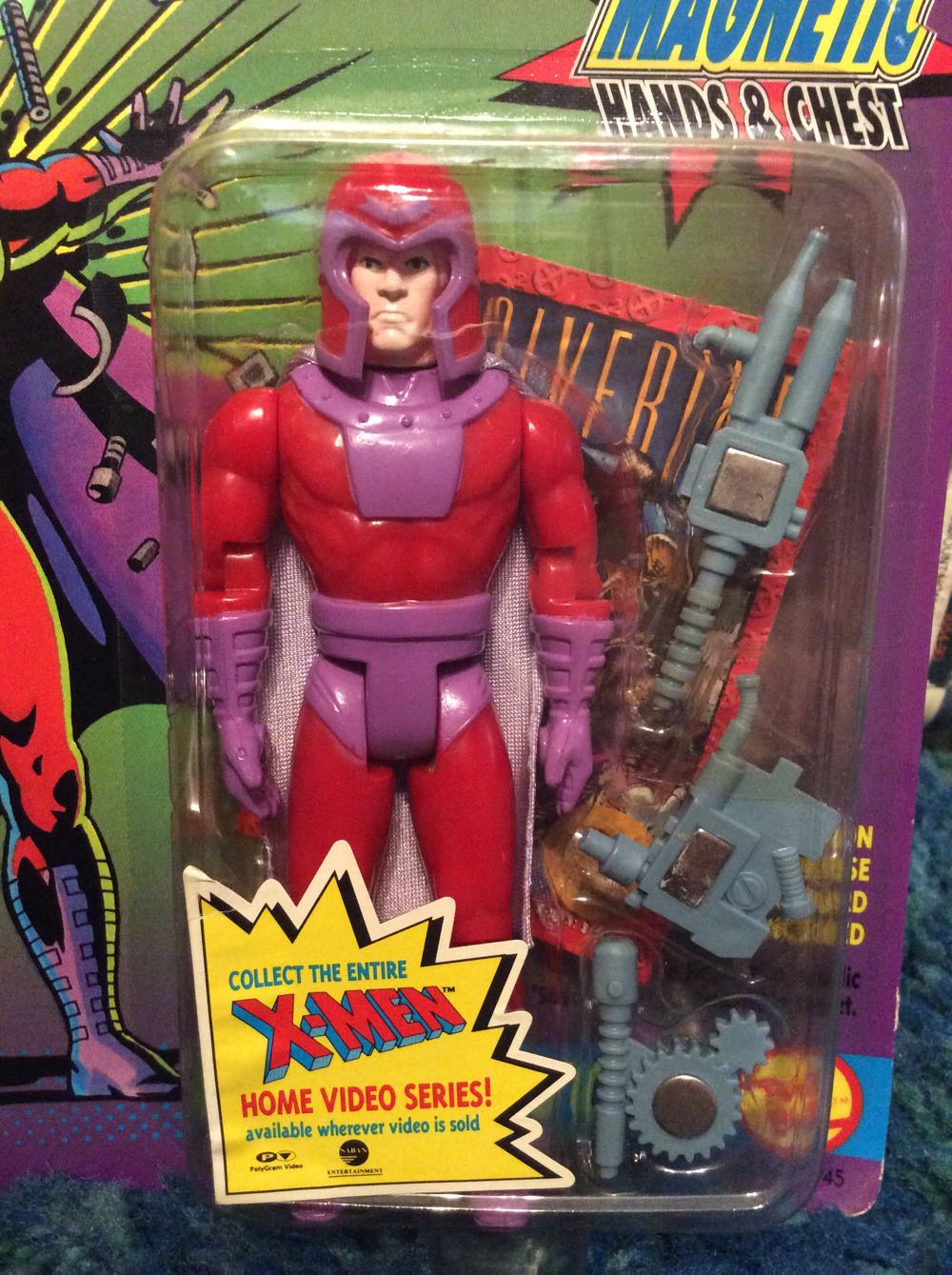 X-men Magneto - Toybiz (The Uncanny X-Men) action figure collectible [Barcode 035112494560] - Main Image 3