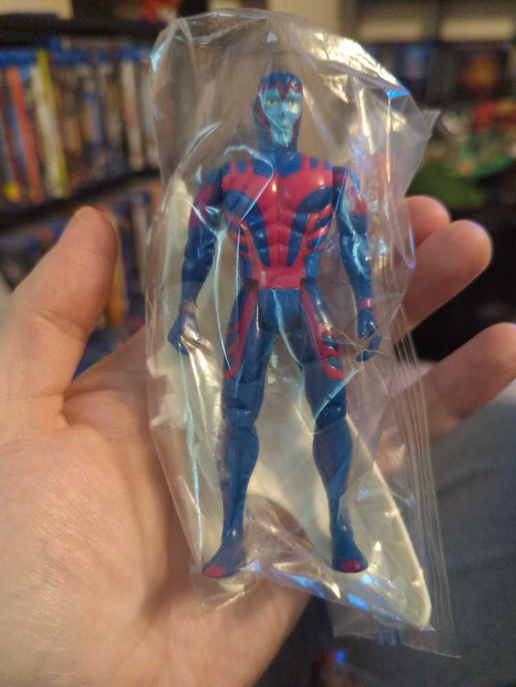 Archangel (White Wings) - Toy Biz (X-Men) action figure collectible [Barcode 035112494768] - Main Image 4