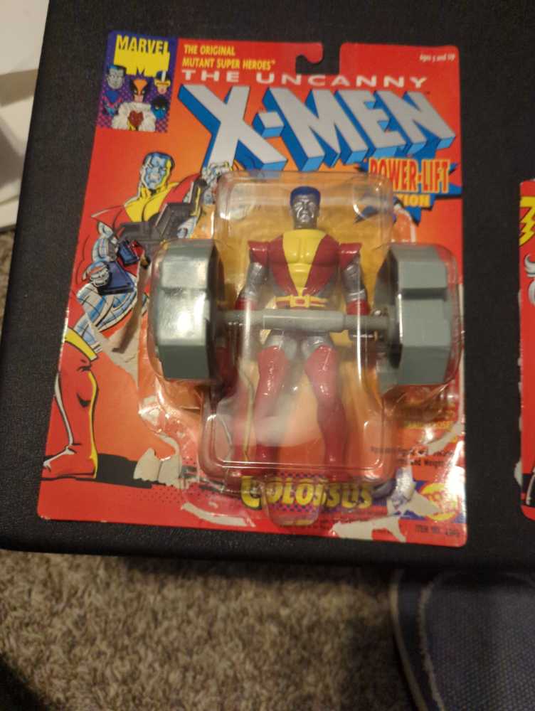 X-men Colossus (Red Boots) - Toy Biz (X-Men) action figure collectible [Barcode 035112494942] - Main Image 3