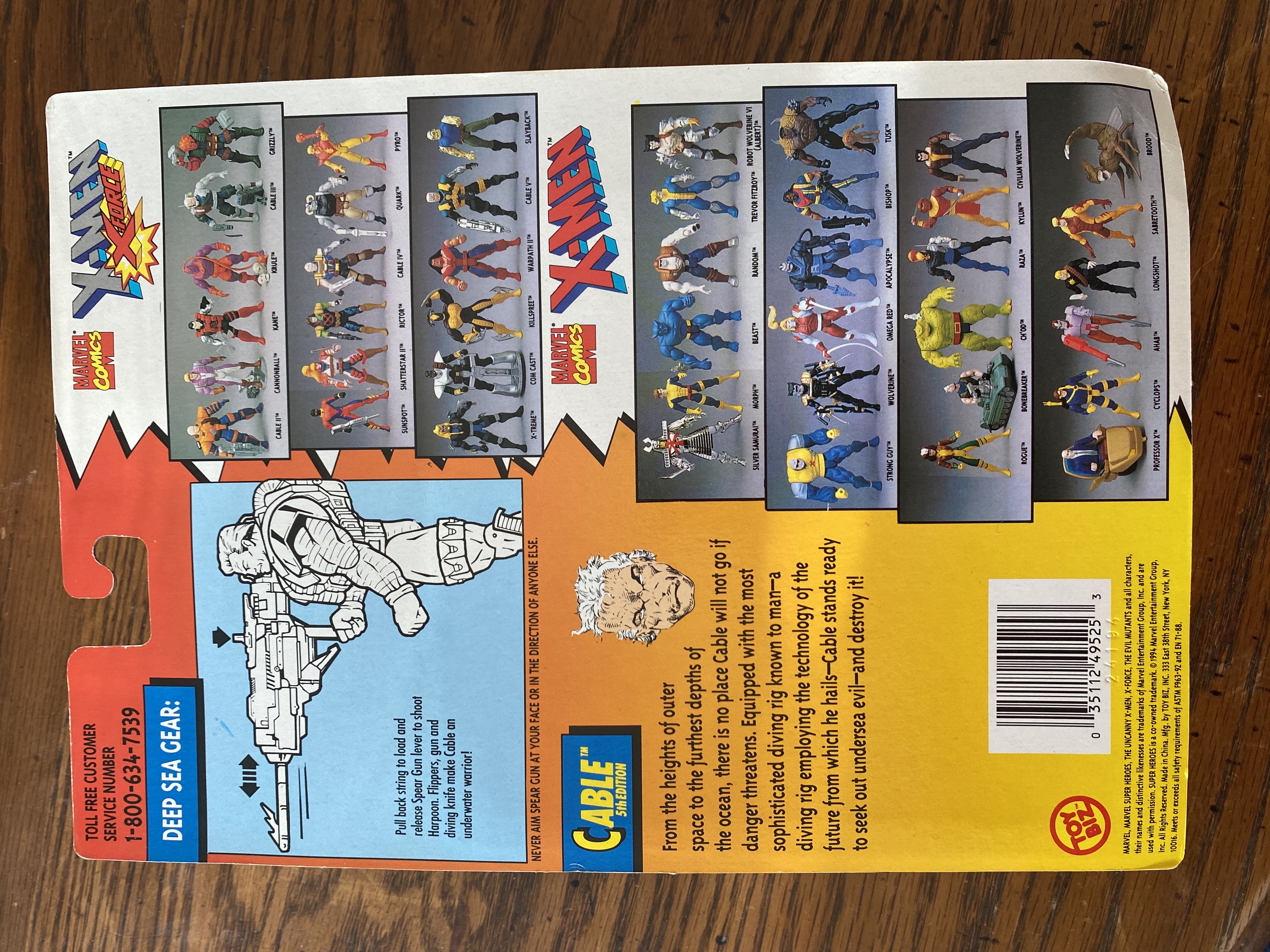 Cable [5th Edition] - Toy Biz (X-Force) action figure collectible [Barcode 035112495253] - Main Image 2