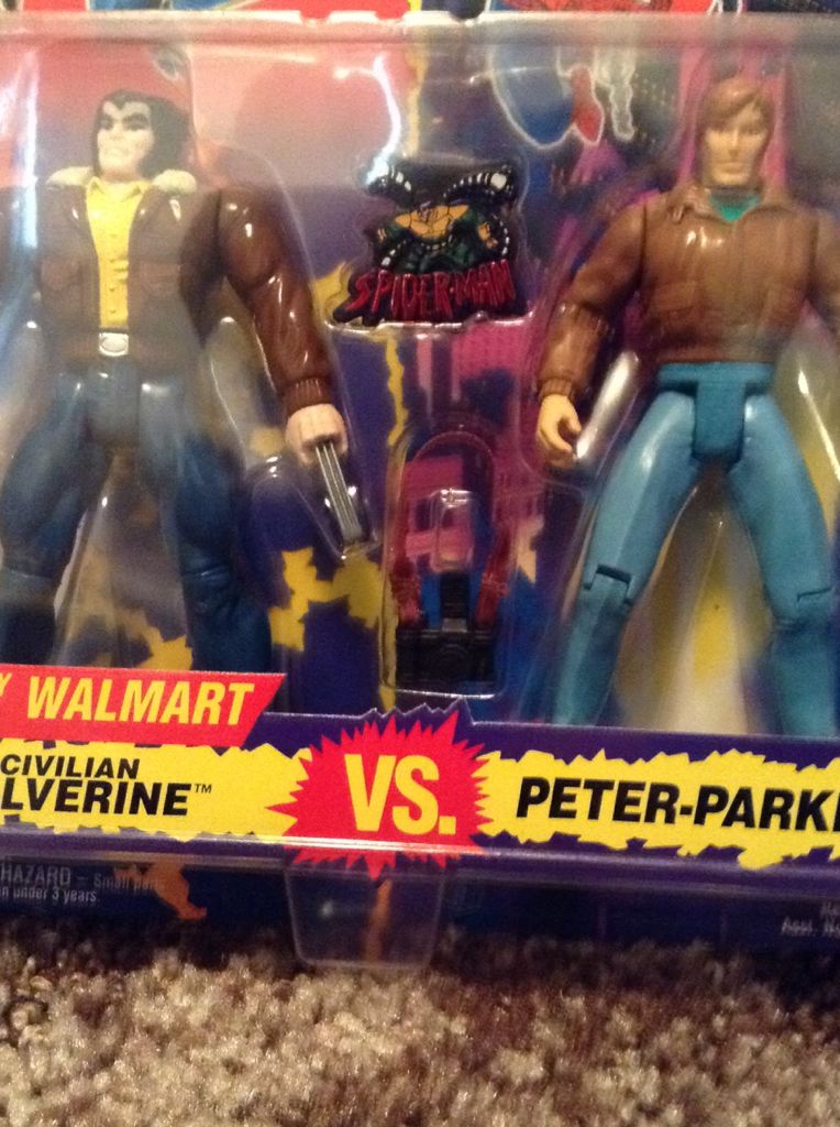 Wolverine, Civilian VS. Peter Parker - Toy Biz (X-Men / Spider-Man: The New Animated Series) action figure collectible [Barcode 035112496380] - Main Image 2