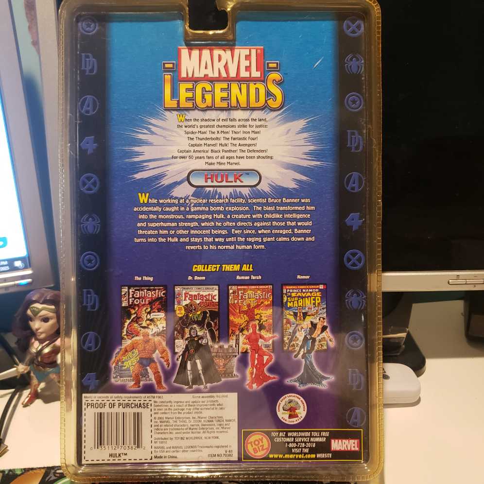 Hulk Shirt Variant - Toy Biz (Marvel Legends) action figure collectible [Barcode 035112703822] - Main Image 2