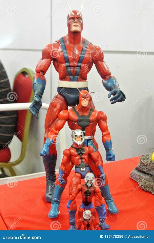 Ant-Man - Marvel Legends (Marvel (Avengers - Ant-Man)) action figure collectible [Barcode 035112710882] - Main Image 4