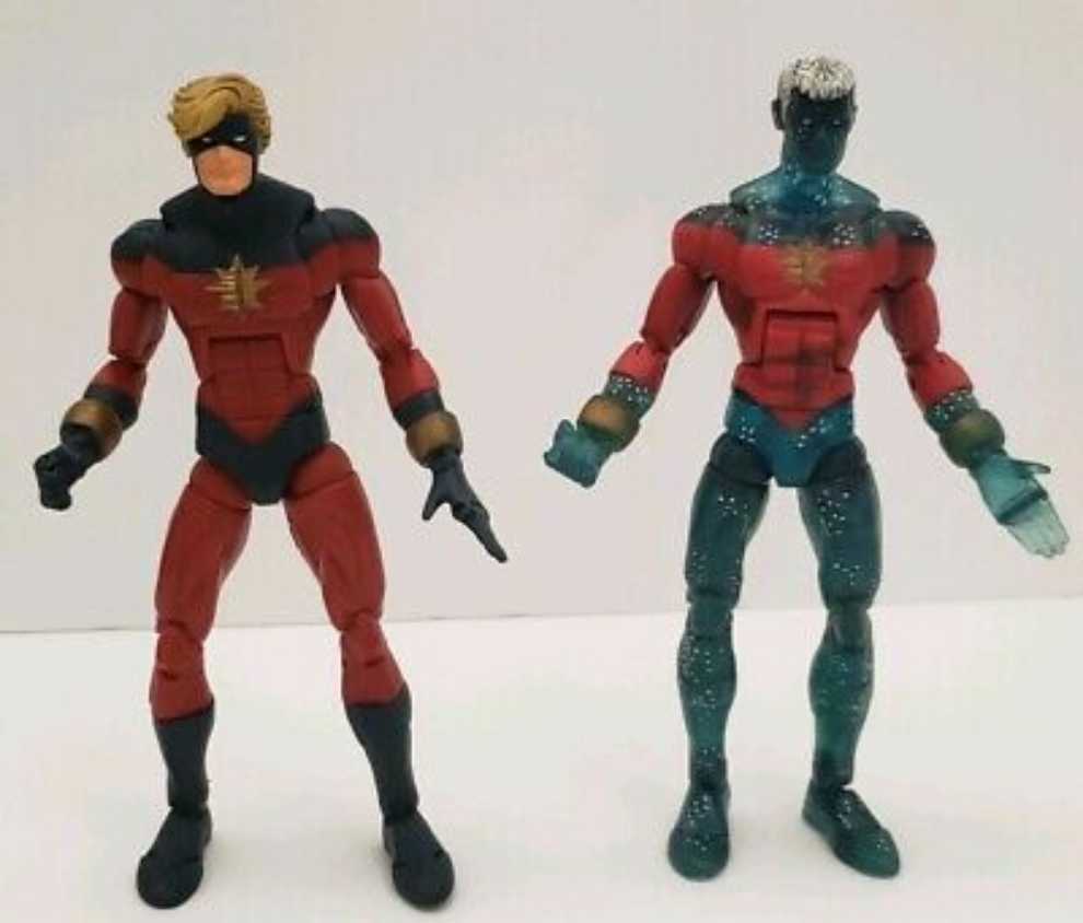 Toybiz Marvel Legends MODOK BAF Captain Marvel (Genis Vell Variant) - Toy Biz (Marvel Legends) action figure collectible [Barcode 035112711971] - Main Image 3