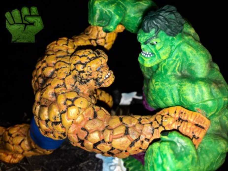 Hulk Vs Thing  (Marvel Masterworks) action figure collectible [Barcode 035112715917] - Main Image 4