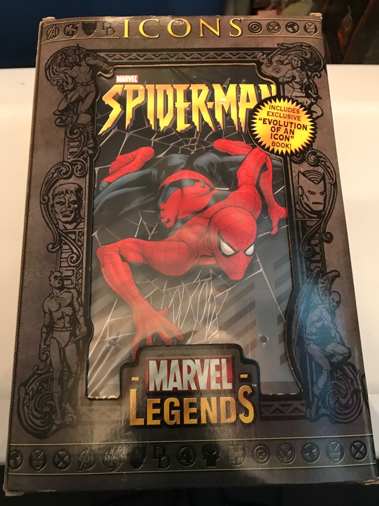 Spider-Man - Toybiz (Marvel Legends) action figure collectible [Barcode 035112716235] - Main Image 2