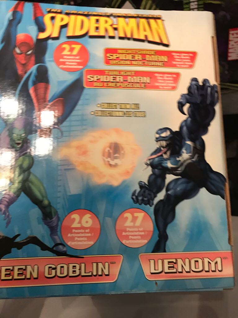 The Amazing Spiderman Green Goblin 12” Poseable Action Figure - Toy Biz (MARVEL) action figure collectible [Barcode 035112718420] - Main Image 2