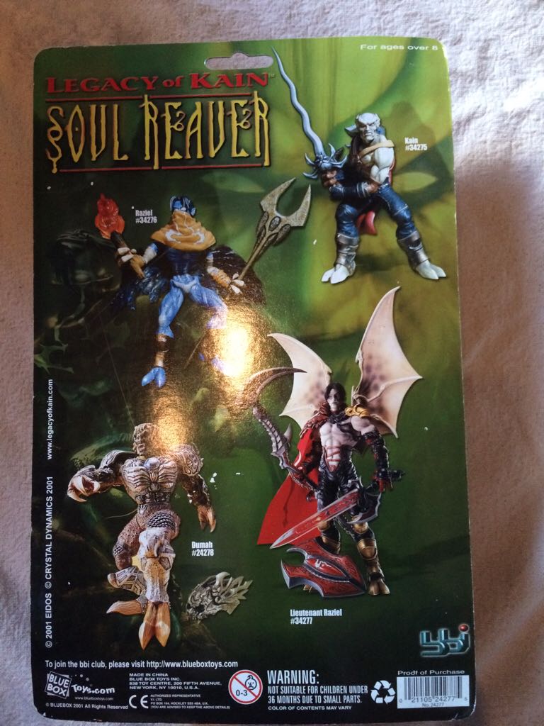 Legacy Of Kain Soul Reaver: Lieutenant Raziel  action figure collectible [Barcode 021105242775] - Main Image 2