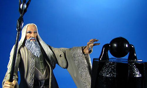 The Lord Of The Rings Saruman - Toy Biz (Lord Of The Rings) action figure collectible [Barcode 035112810230] - Main Image 2