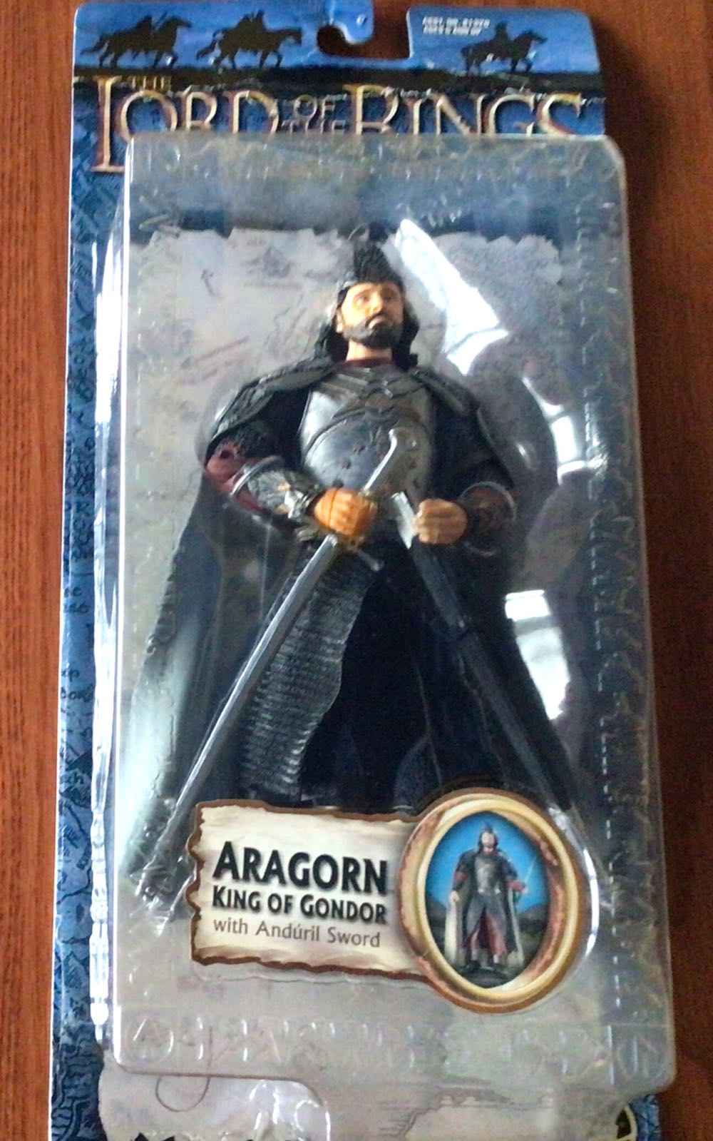 Aragorn: King of Gondor - Toy Biz (Return Of The King) (LOTR: The Return Of The King) action figure collectible [Barcode 035112813224] - Main Image 3