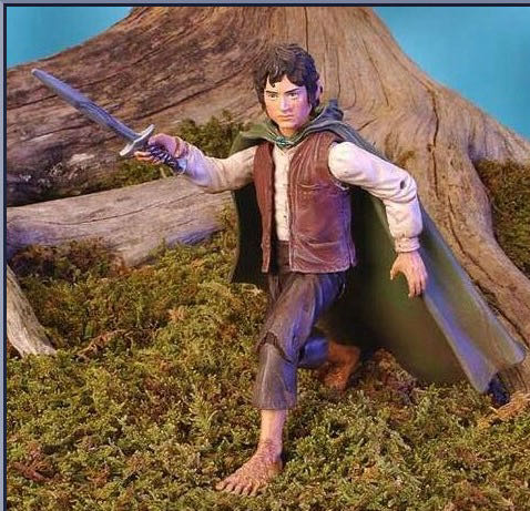 Frodo: with Light Up Sting Sword - Toy Biz (LOTR: The Two Towers) action figure collectible [Barcode 035112814092] - Main Image 4