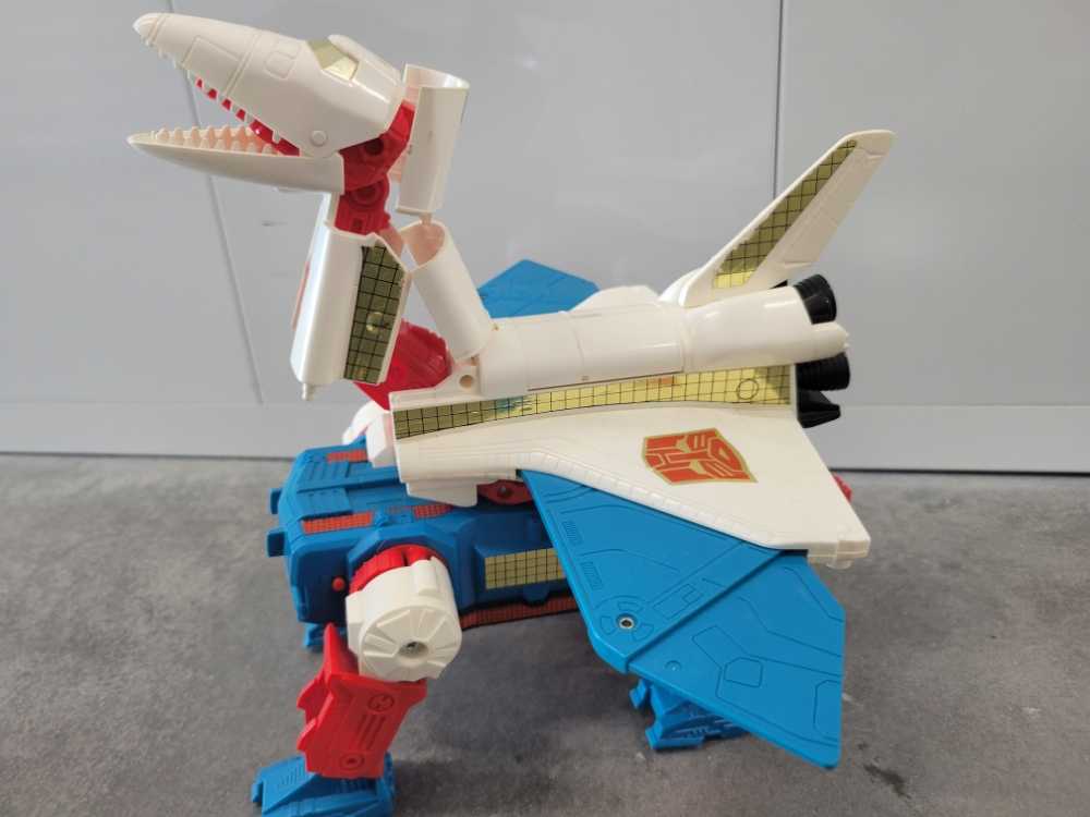 Transformers G1 Sky Lynx - Hasbro (1986) action figure collectible [Barcode 038976058077] - Main Image 3