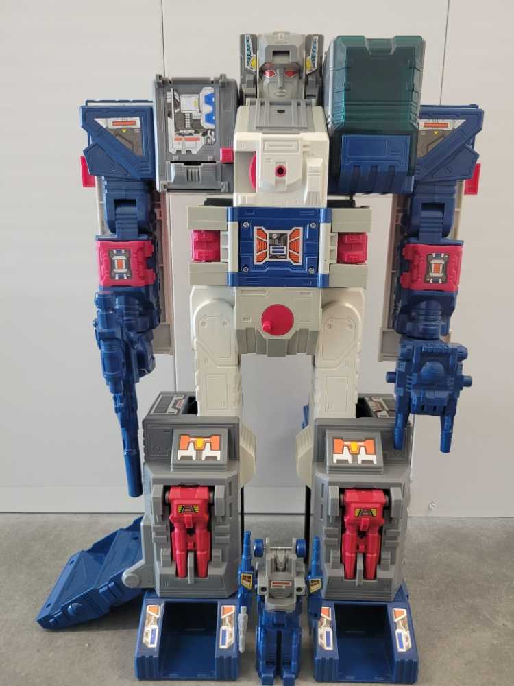 Fortress Maximus 1st With Cerebros Spike And Cog Gasket And Grommet Headmaster Base City - Hasbro (1987) action figure collectible [Barcode 038976058206] - Main Image 3