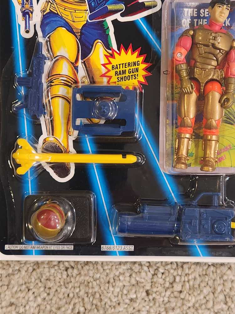 Barricade V1 - Hasbro - G.I. Joe (G. I. JOE) action figure collectible [Barcode 038976067680] - Main Image 4