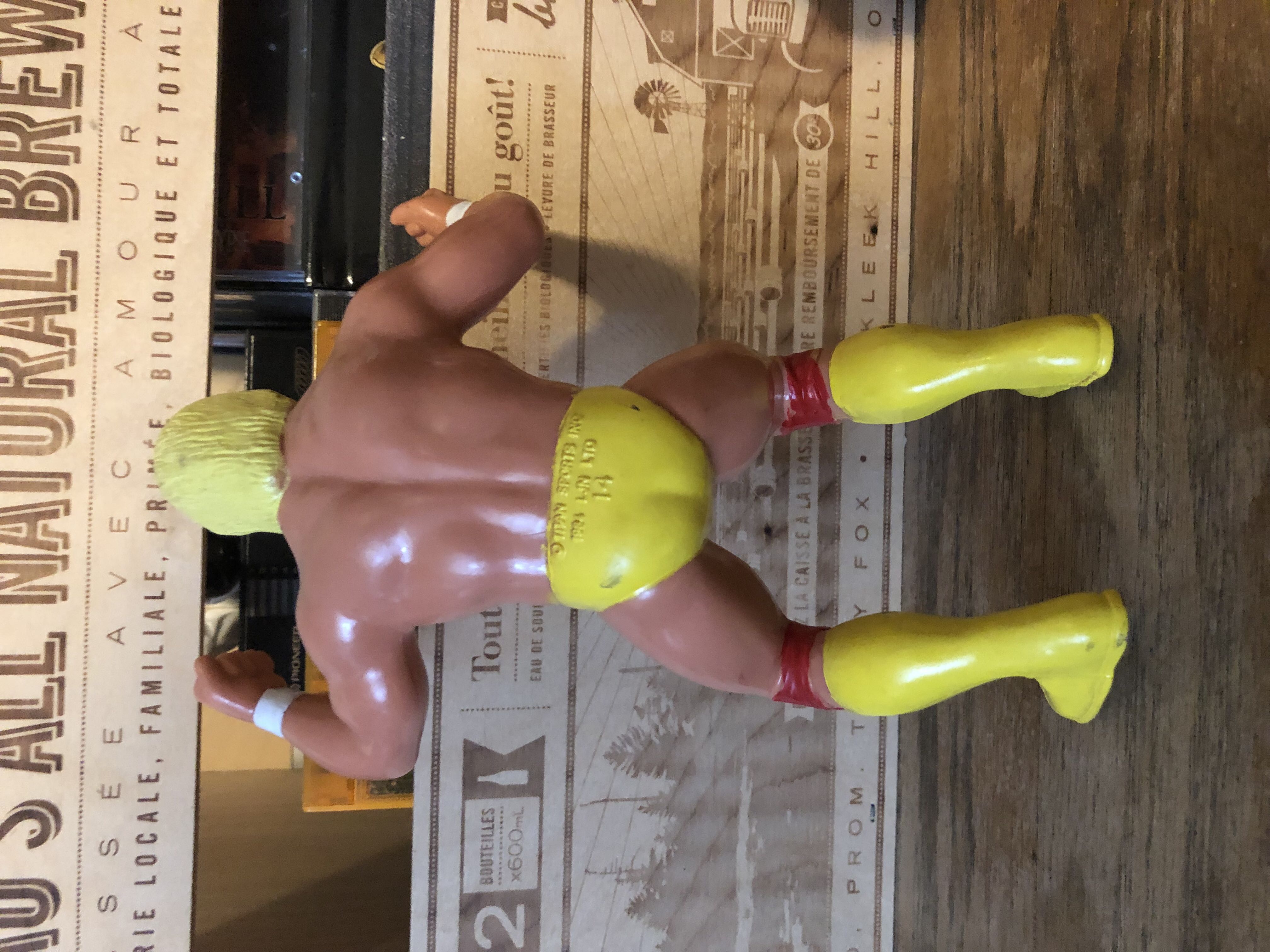 Hulk Hogan - Ljn (WWF Wrestling Superstars Figures Series 1) action figure collectible [Barcode 023582054001] - Main Image 2