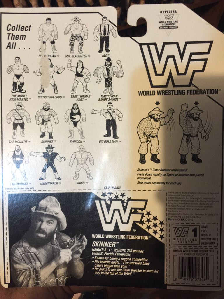 Skinner - Hasbro (WWF - Hasbro) action figure collectible [Barcode 038976073469] - Main Image 2