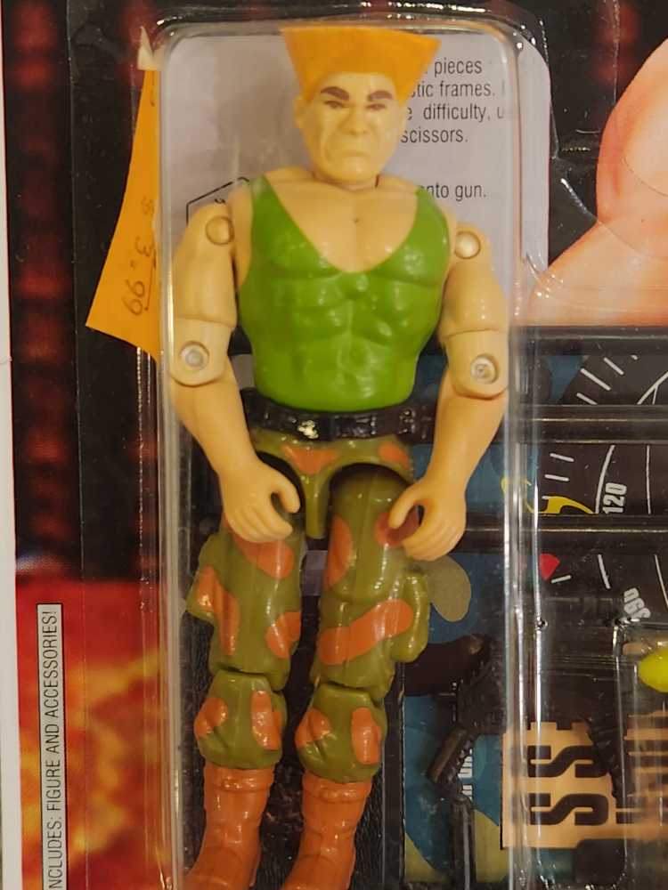 Guile [v1] - Capcom/Hasbro (G.I. Joe: A Real American Hero: Street Fighter II) action figure collectible [Barcode 038976810811] - Main Image 3