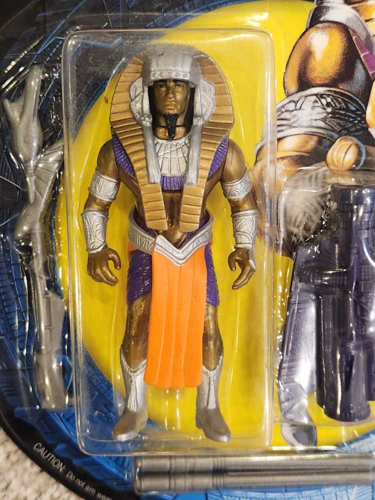 Ra Ruler Of Abydos - Hasbro Toy (Stargate) action figure collectible [Barcode 038976890028] - Main Image 3