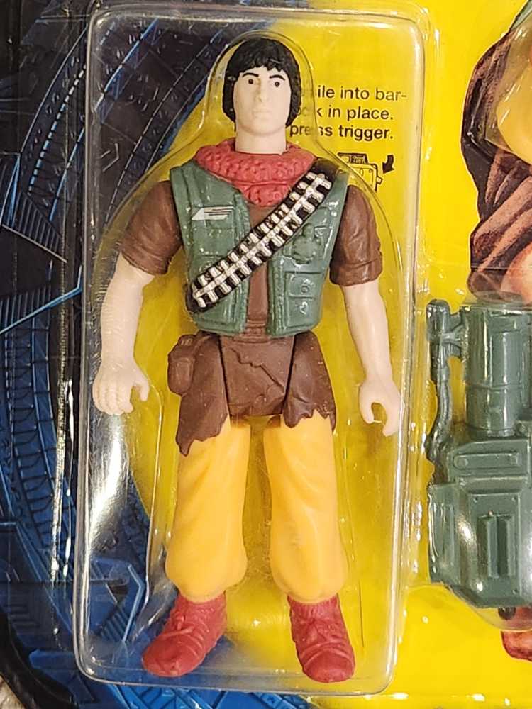 Skaara (Rebel Leader) - Hasbro (Stargate) action figure collectible [Barcode 038976890042] - Main Image 3