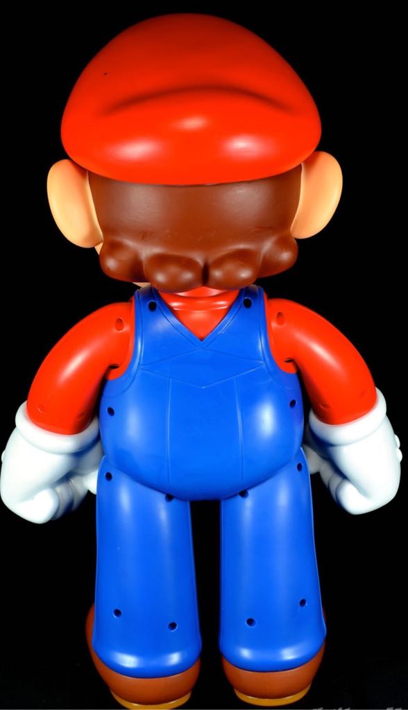 Series 1-1 Mario - Jakks Pacific, Inc (World Of Nintendo) action figure collectible [Barcode 039897685205] - Main Image 2