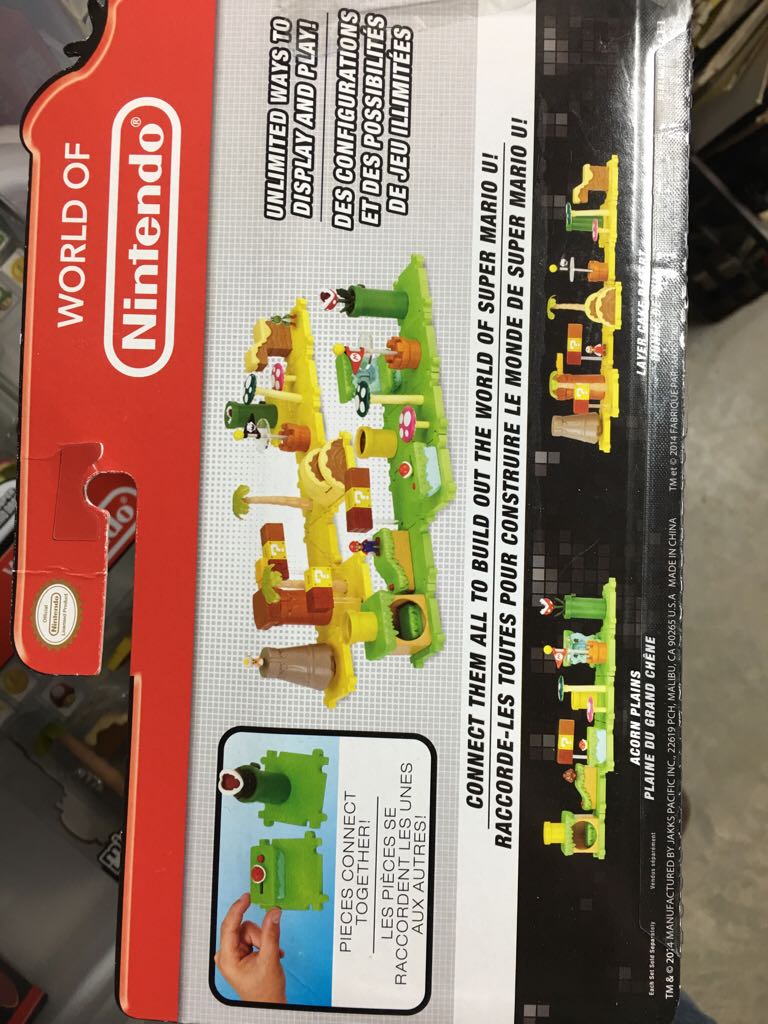 1-1 Micro Land Mario + Acorn Plains - JAKKS Pacific, Inc. (World Of Nintendo) action figure collectible [Barcode 039897685458] - Main Image 2