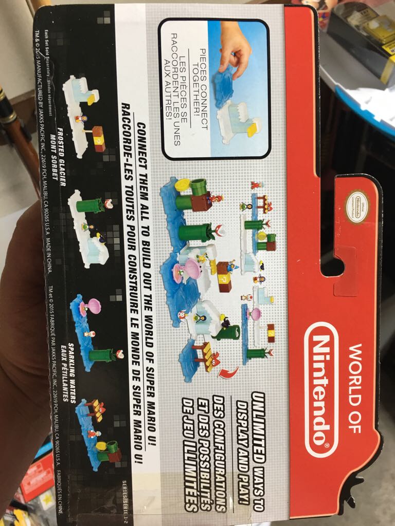 1-2 Micro Land Ice Mario + Sparkling Water  - JAKKS Pacific, Inc. (World Of Nintendo) action figure collectible [Barcode 039897722597] - Main Image 2