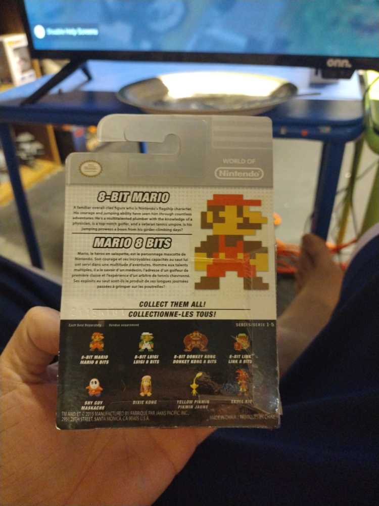 Mario 8-bit - Jakks Pacific, Inc (World Of Nintendo 8-bit) action figure collectible [Barcode 039897867205] - Main Image 4