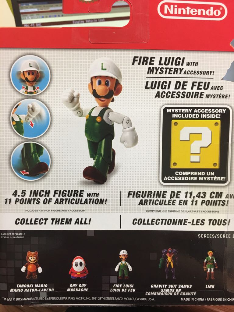 Fire Luigi - JAKKS Pacific, Inc. (World Of Nintendo) action figure collectible [Barcode 039897914398] - Main Image 2