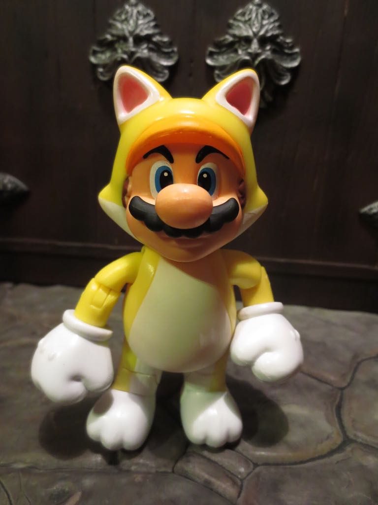 Cat Mario - JAKKS Pacific, Inc. (World Of Nintendo) action figure collectible [Barcode 039897957197] - Main Image 2