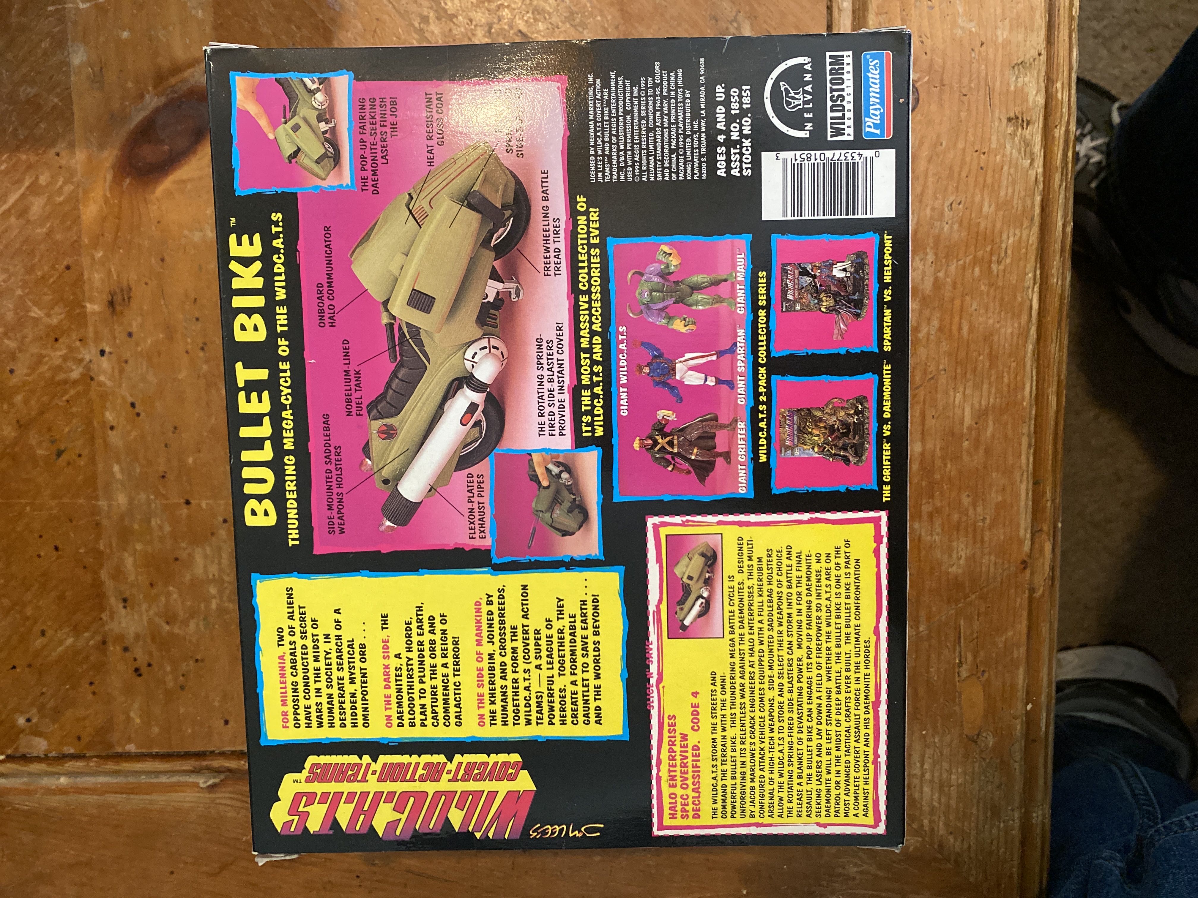 Bullet Bike - Playmates (WildC.A.T.S) action figure collectible [Barcode 043377018513] - Main Image 2