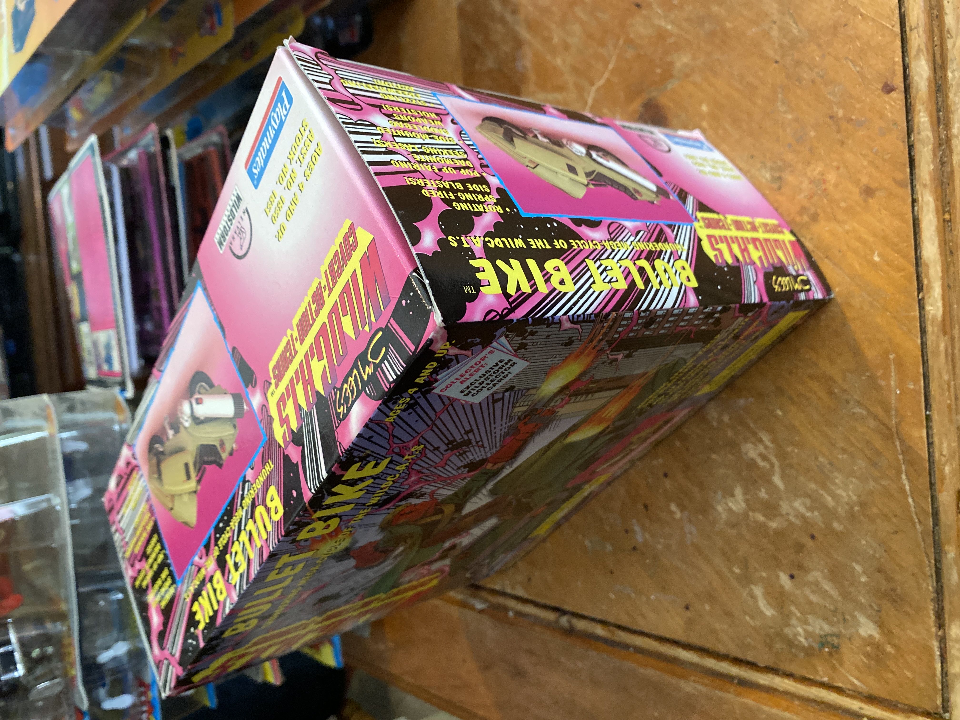 Bullet Bike - Playmates (WildC.A.T.S) action figure collectible [Barcode 043377018513] - Main Image 3