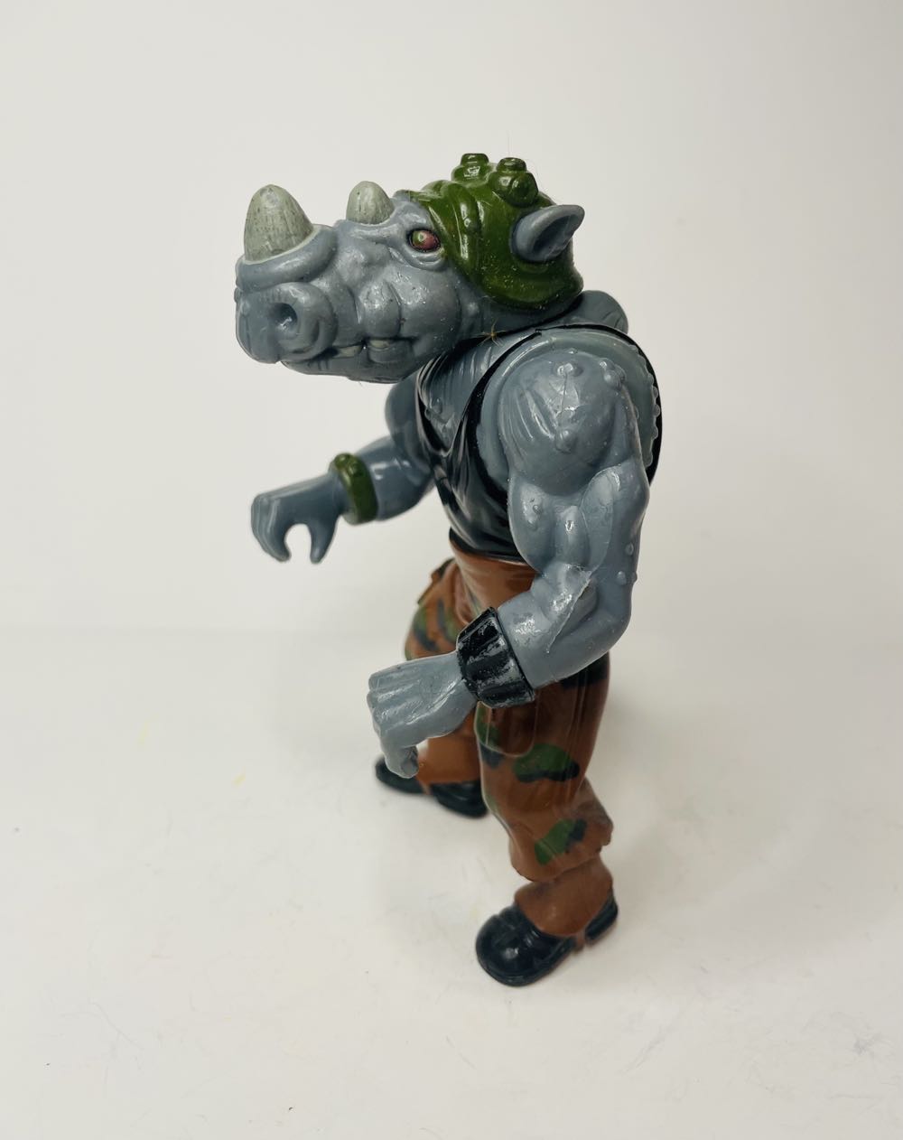 Rocksteady (Soft Head) - Playmates Toys (Teenage Mutant Ninja Turtles (1988)) action figure collectible [Barcode 043377050094] - Main Image 4