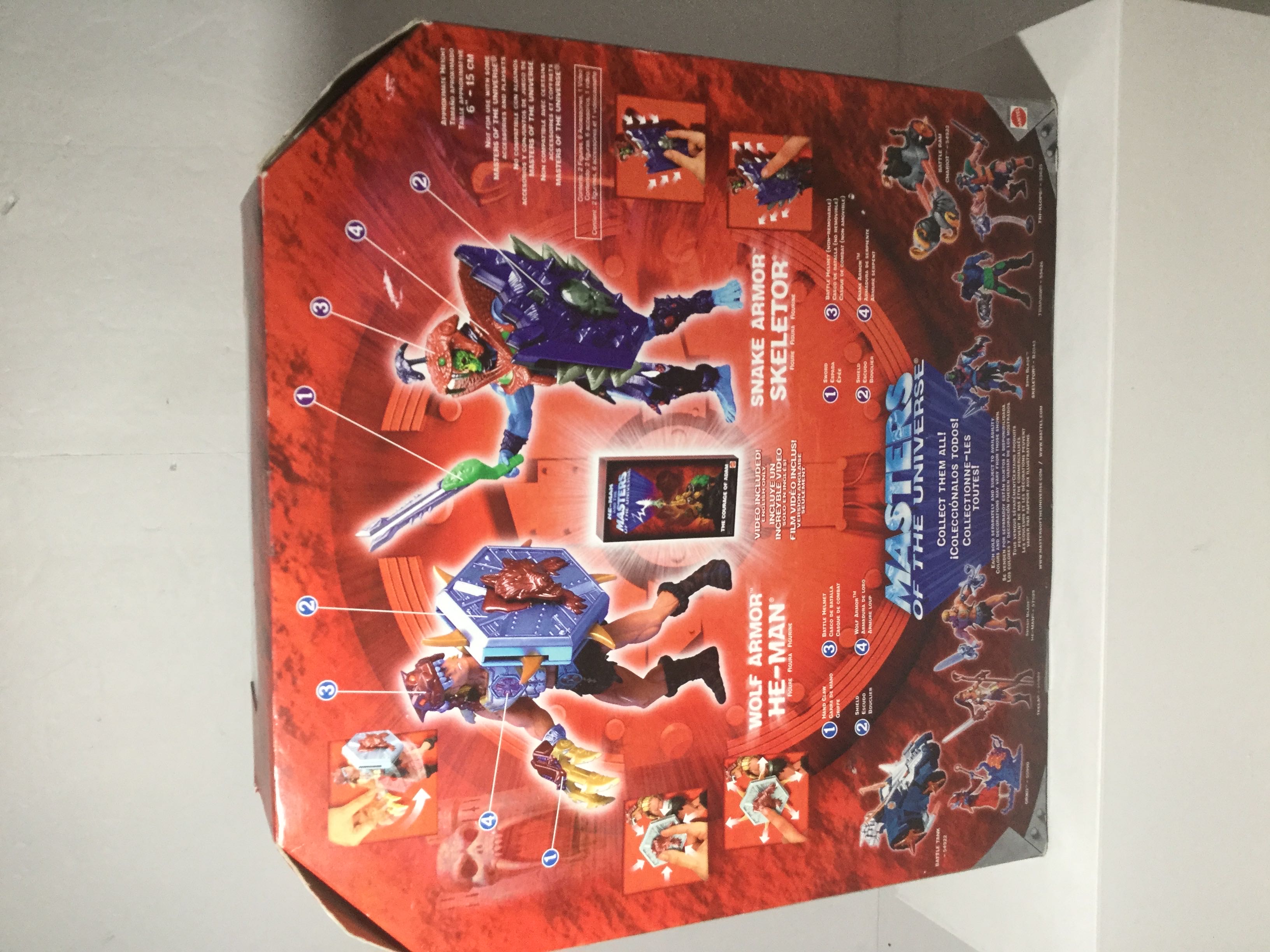 Wolf Armor He-Man & Snake Armor Skeletor - Mattel (Masters Of The Universe 200x) action figure collectible [Barcode 027084028027] - Main Image 2