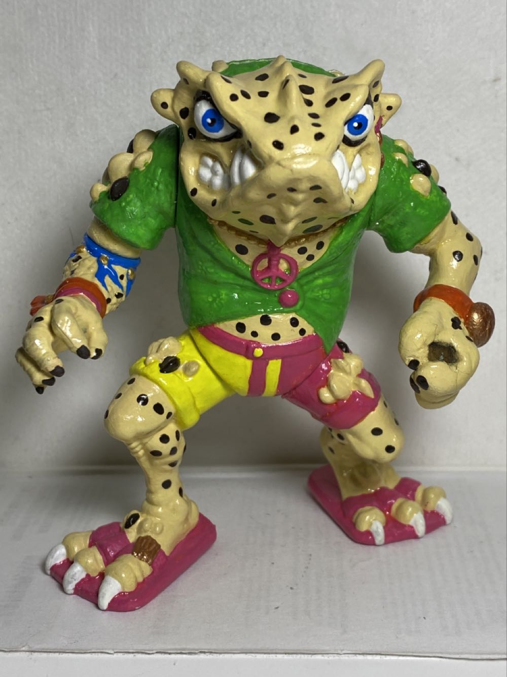 Napoleon Bonafrog (Light Skin, Green Necklace) - Playmates Toys (Teenage Mutant Ninja Turtles (1990)) action figure collectible [Barcode 043377051138] - Main Image 4