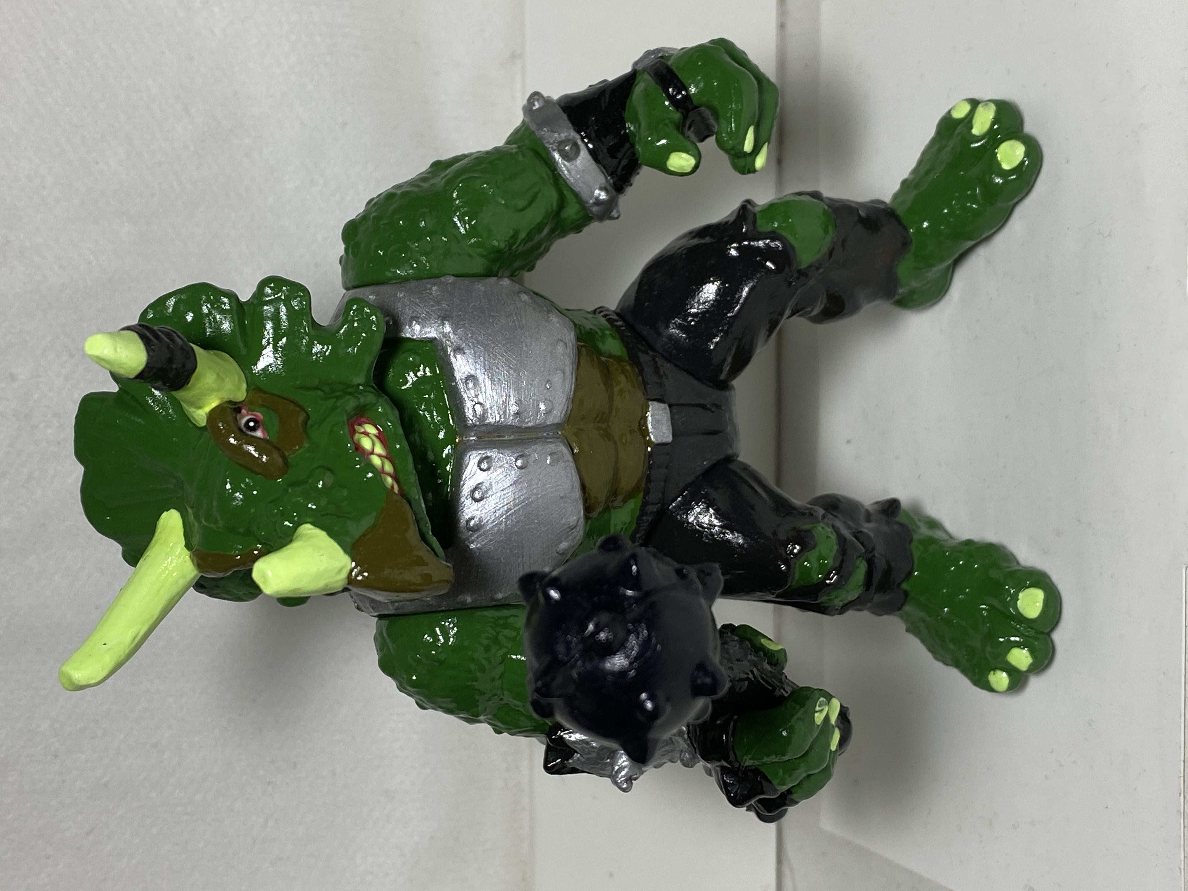 Shogun Triceraton - Playmates Toys (Teenage Mutant Ninja Turtles Shogun) action figure collectible [Barcode 043377051626] - Main Image 4