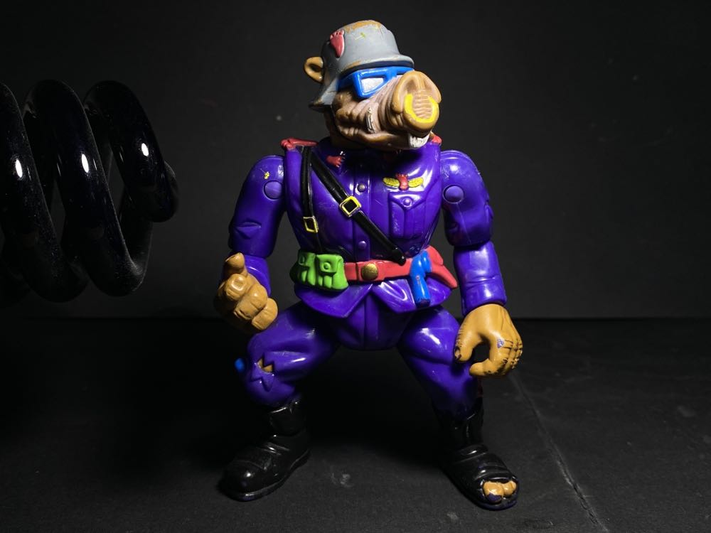 Private Porknose Bebop (No Checklist) - Playmates Toys (Teenage Mutant Ninja Turtles (1992)) action figure collectible [Barcode 043377052753] - Main Image 4