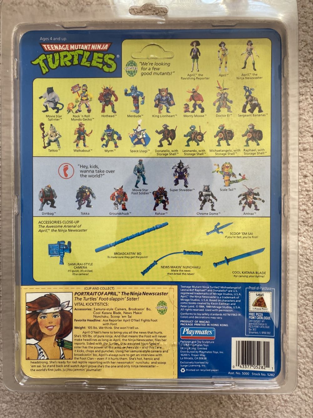 April The Ninja Newscaster - Playmates Toys (Teenage Mutant Ninja Turtles (1992)) action figure collectible [Barcode 043377052821] - Main Image 3