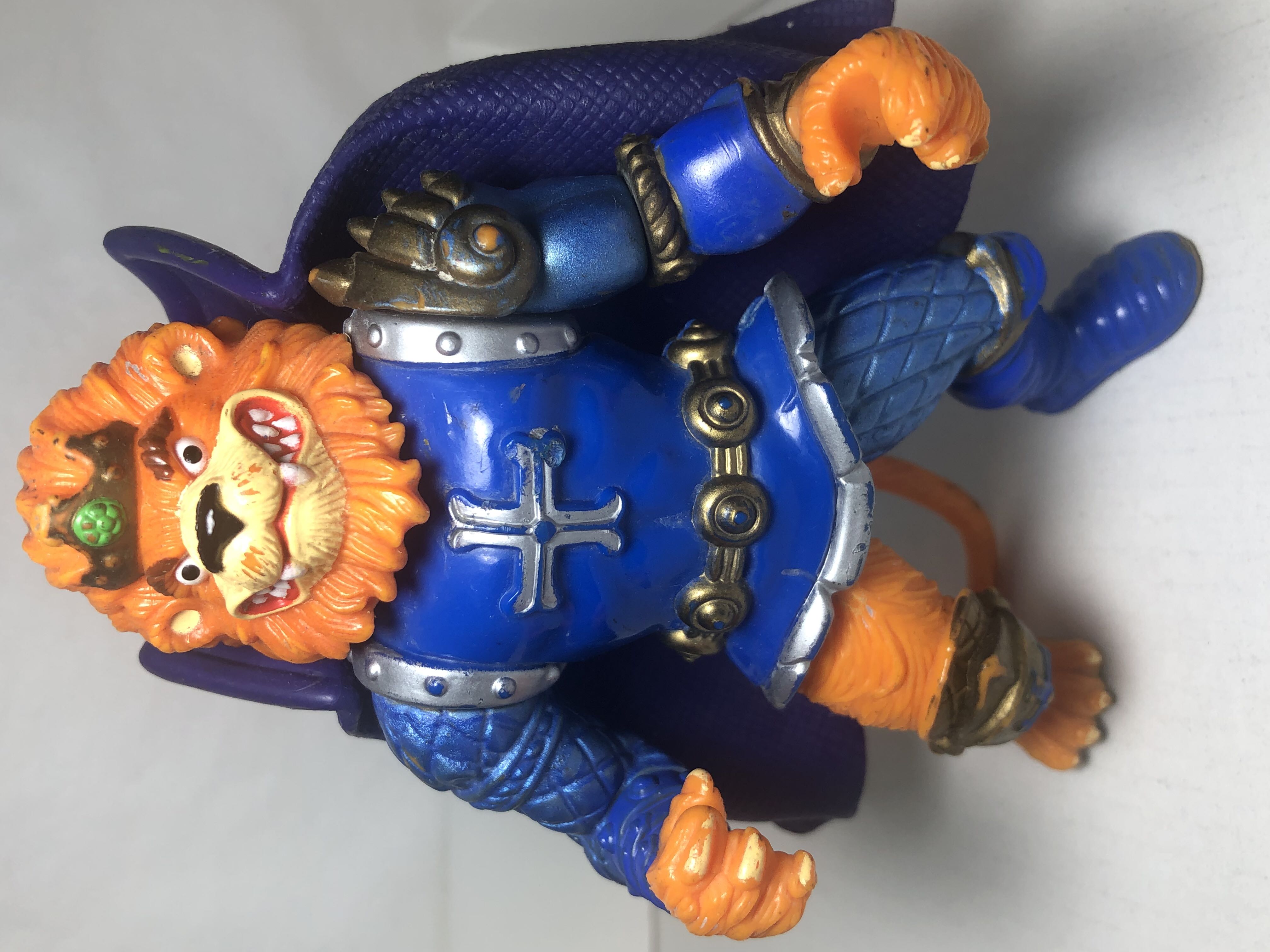 TMNT - King Lionheart - Playmates Toys (Teenage Mutant Ninja Turtles) action figure collectible [Barcode 043377052913] - Main Image 4