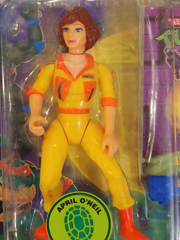 April O’Neal (Press With Blue Accessories) (Reissue) - Playmates (Teenage Mutant Ninja Turtles) action figure collectible [Barcode 043377053781] - Main Image 3