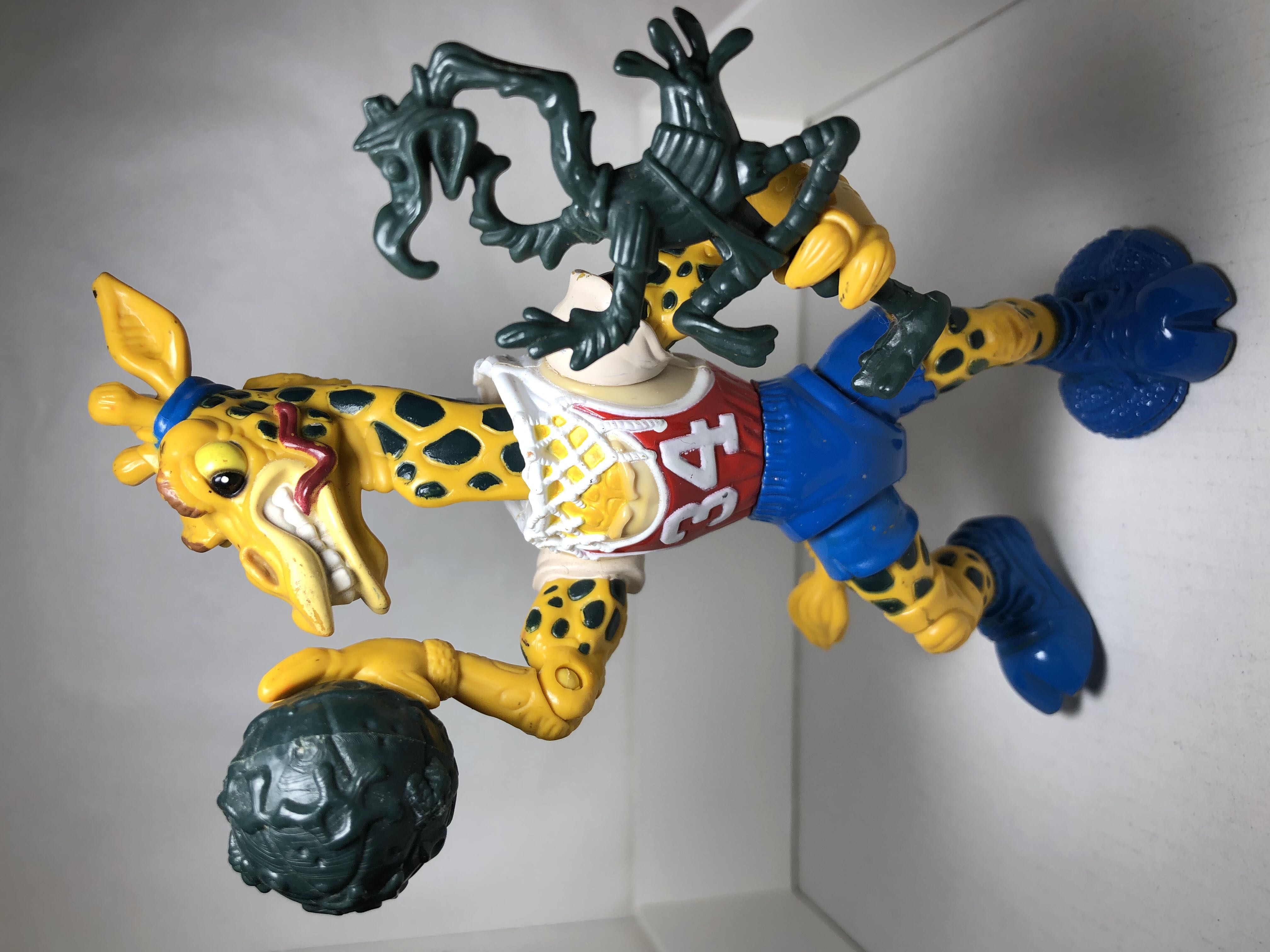 Halfcourt - Playmates Toys (Teenage Mutant Ninja Turtles) action figure collectible [Barcode 043377054924] - Main Image 4