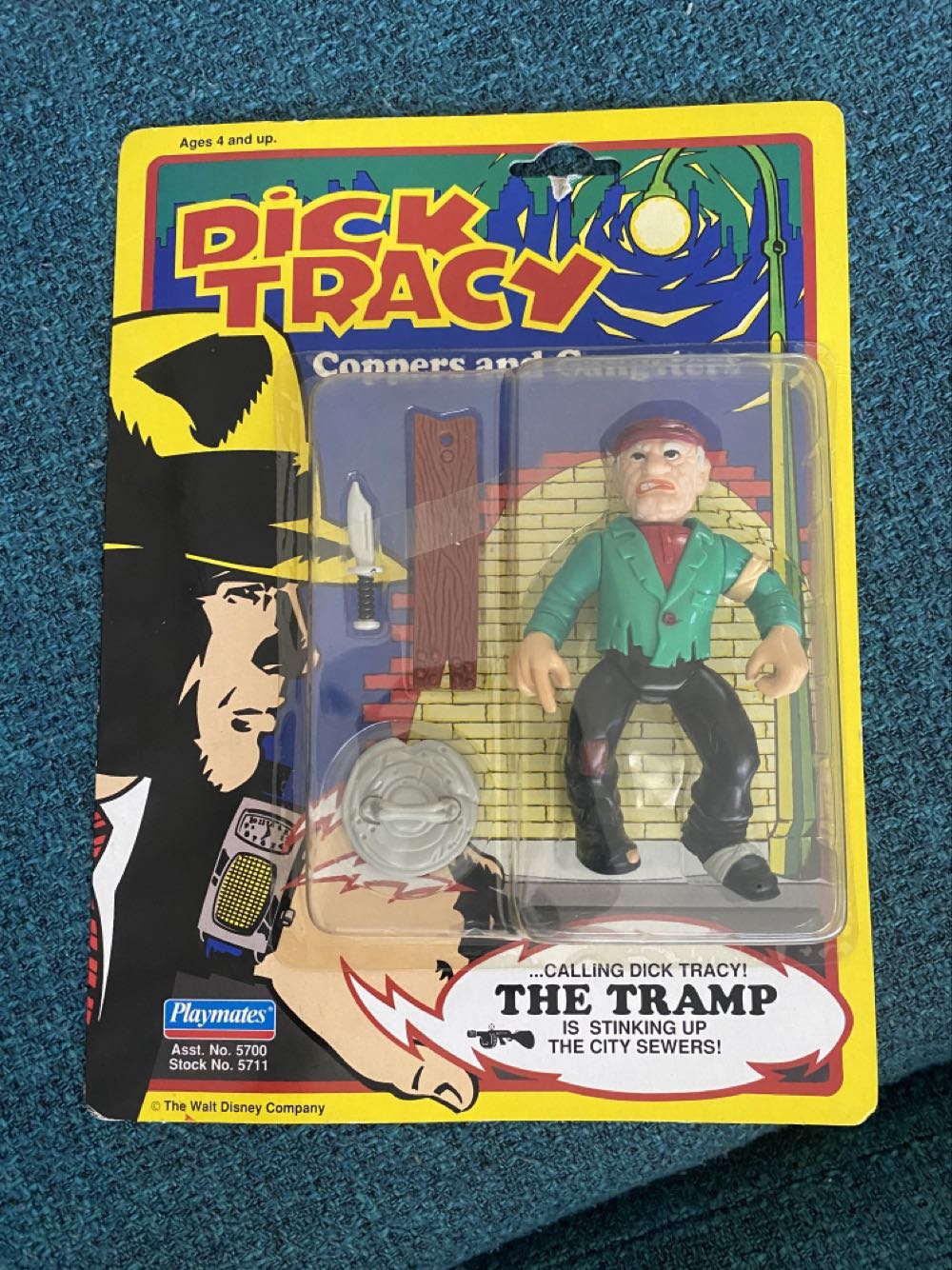 Steve The Tramp - Playmates (Dick Tracy) action figure collectible [Barcode 043377057116] - Main Image 3