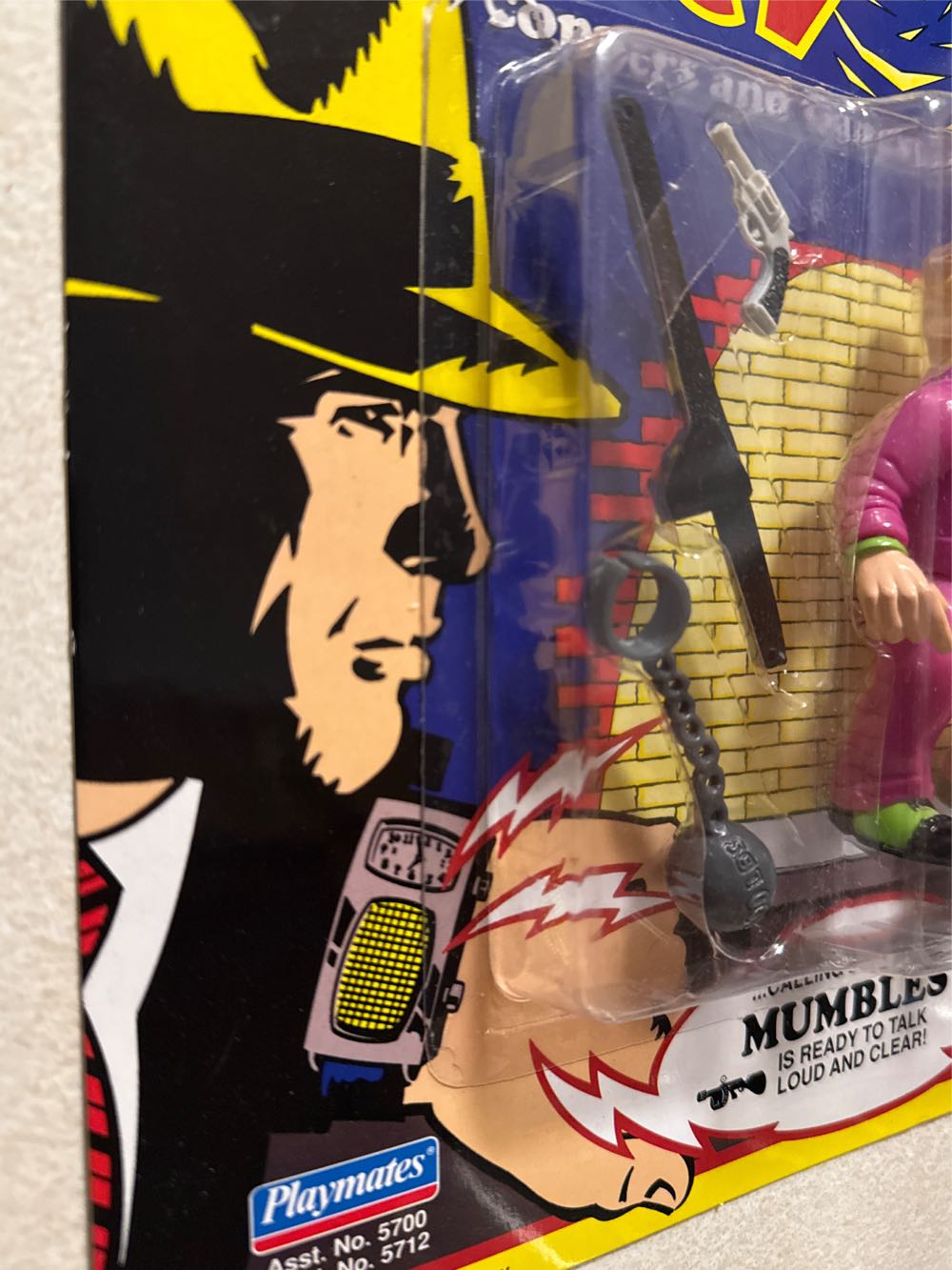 Mumbles - Playmates (Dick Tracy: Coppers And Gangsters) action figure collectible [Barcode 043377057123] - Main Image 4