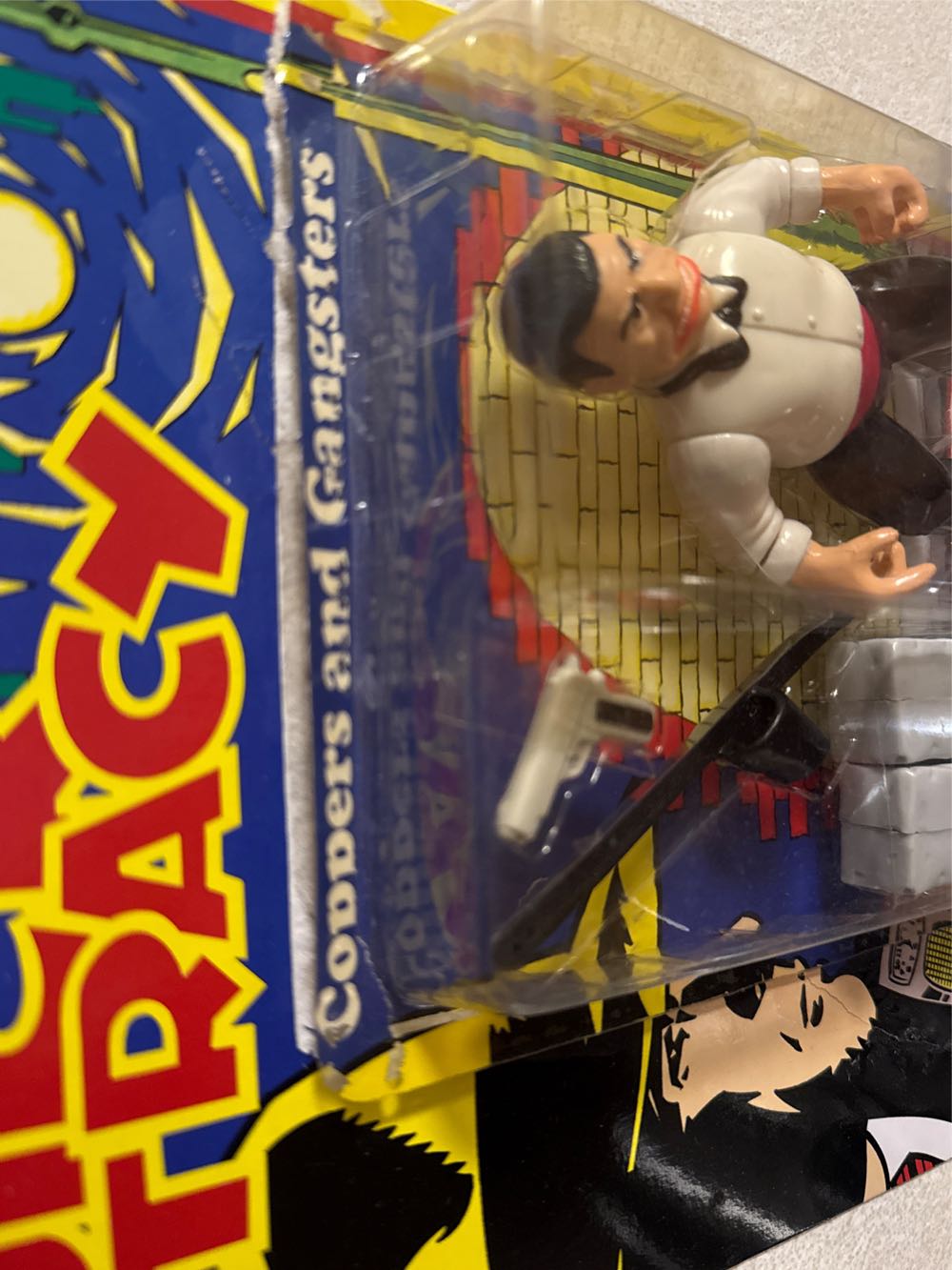 Lips Manlis - Playmates (Dick Tracy: Coppers And Gangsters) action figure collectible [Barcode 043377057130] - Main Image 3