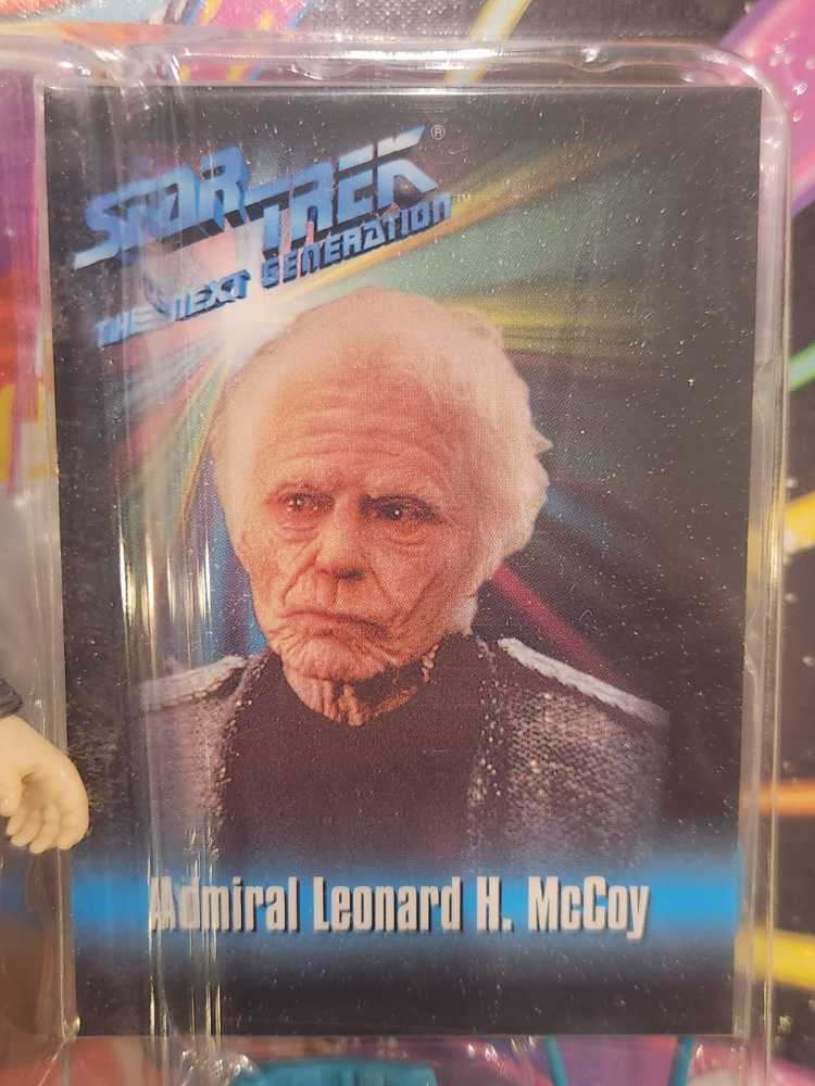 Admiral McCoy - Playmates (Star Trek - The Next Generation) action figure collectible [Barcode 043377060284] - Main Image 4