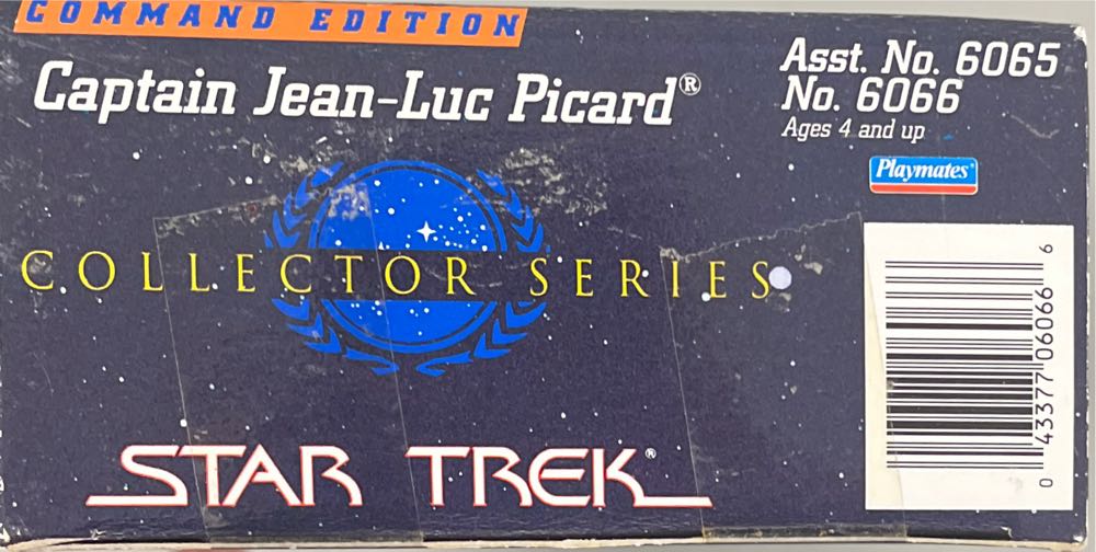 Captain Jean-Luc Picard - Playmates Toys (Star Trek Collector’s Series: Command Edition) action figure collectible [Barcode 043377060666] - Main Image 3