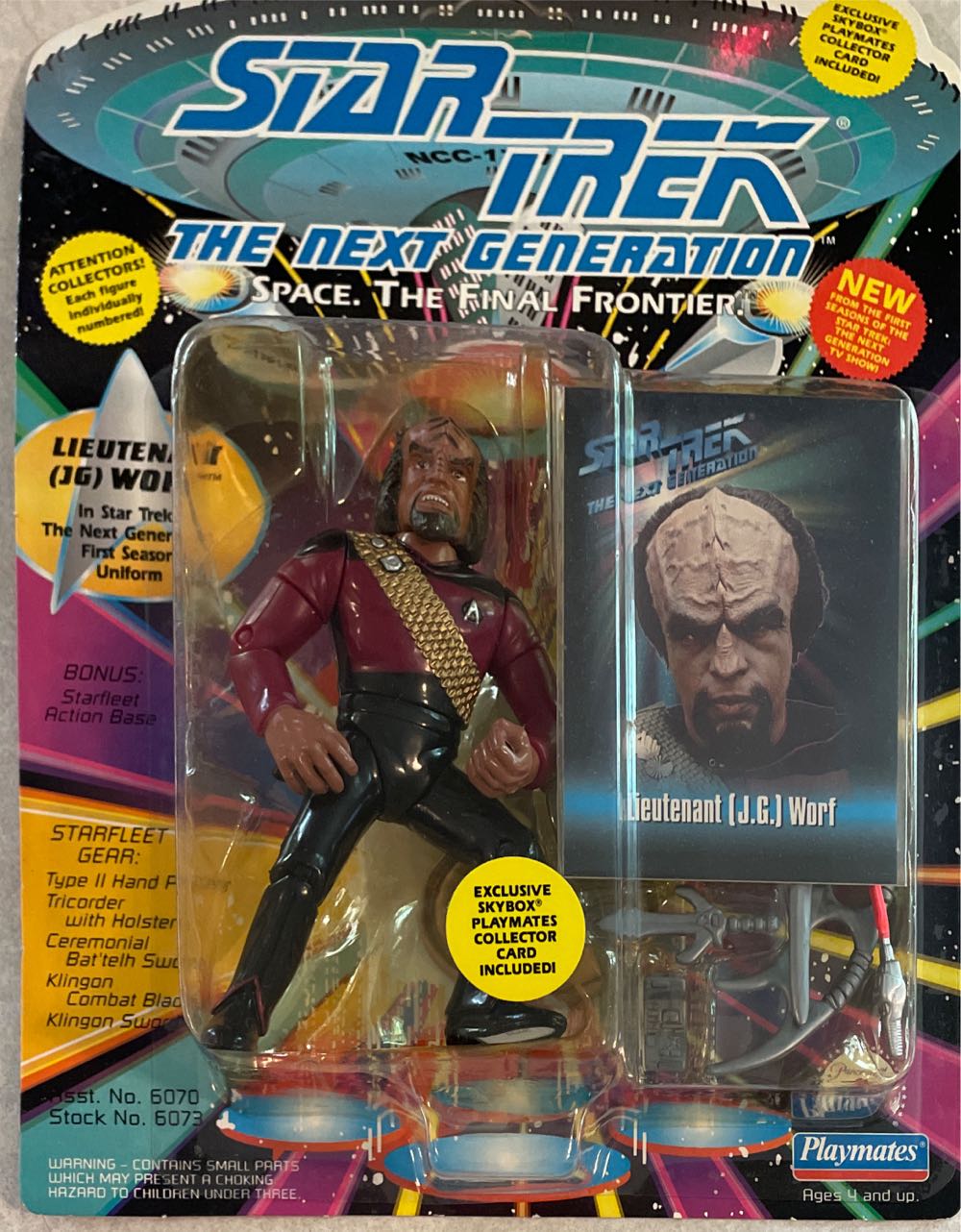 Lt Worf - Playmates (Star Trek - The Next Generation) action figure collectible [Barcode 043377060734] - Main Image 3