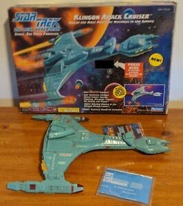Klingon Attack Cruiser - Playmates (Star Trek: The Next Generation) action figure collectible [Barcode 043377061557] - Main Image 3